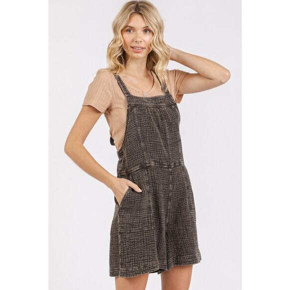 Mittoshop Textured Knotted Wide Strap Pockets Mineral Wash Overalls | Black - Picture 2 of 5